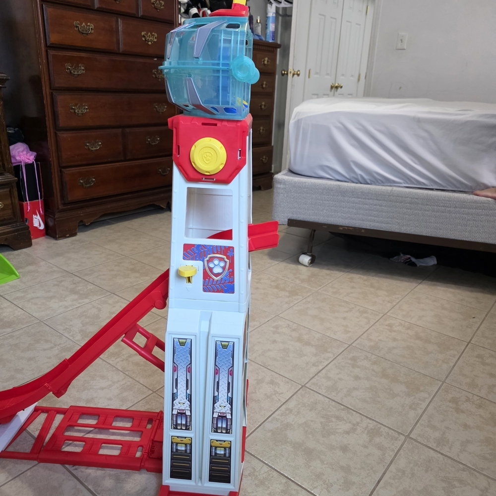 Paw Patrol Playset Tower with Red, Blue, Yellow, White Accents - Picture 3 of 4